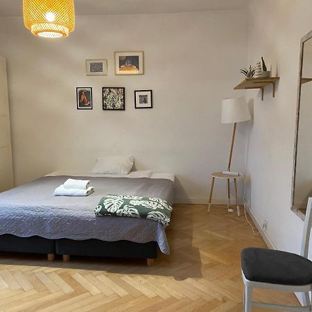 ורשה Slow Life Apartment Next To Metro Station מראה חיצוני תמונה