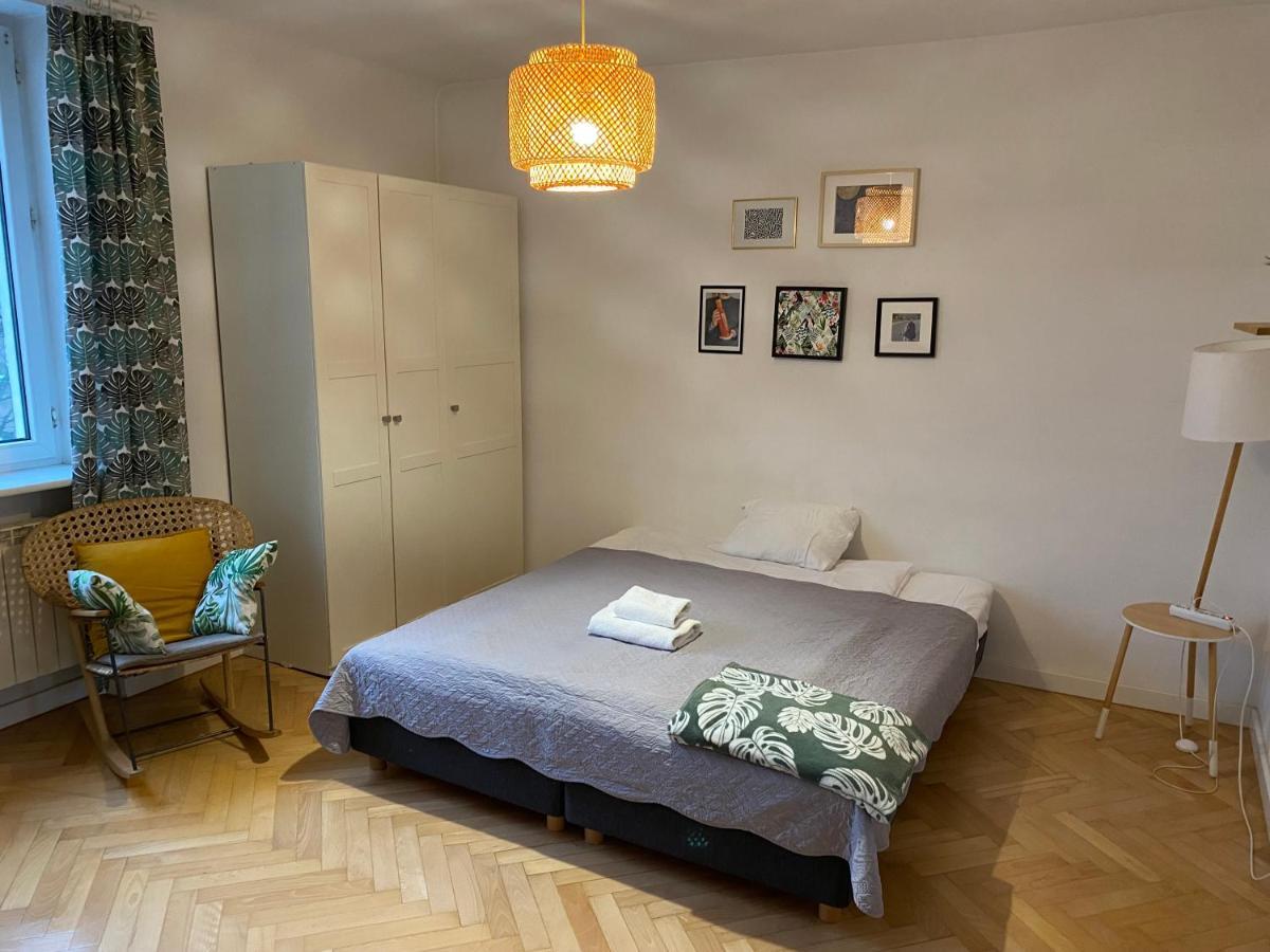 ורשה Slow Life Apartment Next To Metro Station מראה חיצוני תמונה