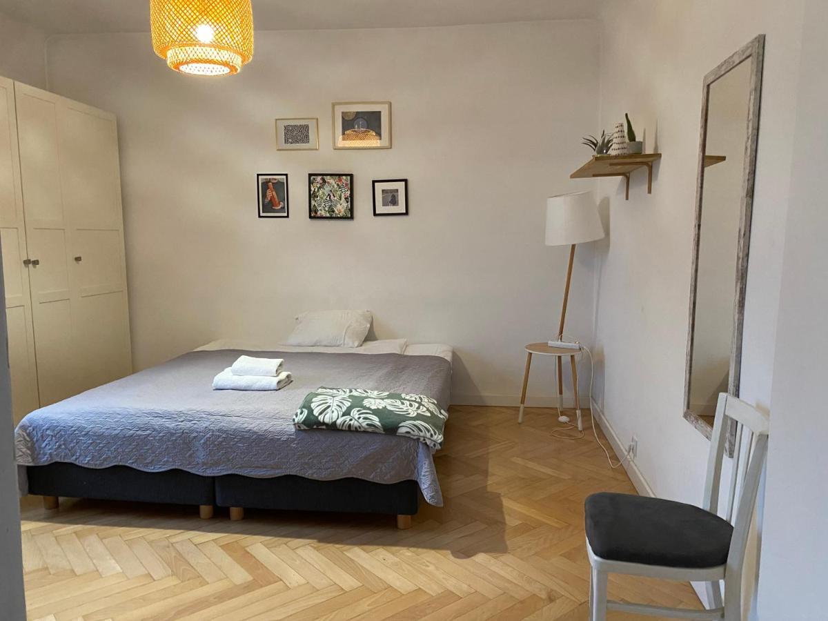 ורשה Slow Life Apartment Next To Metro Station מראה חיצוני תמונה