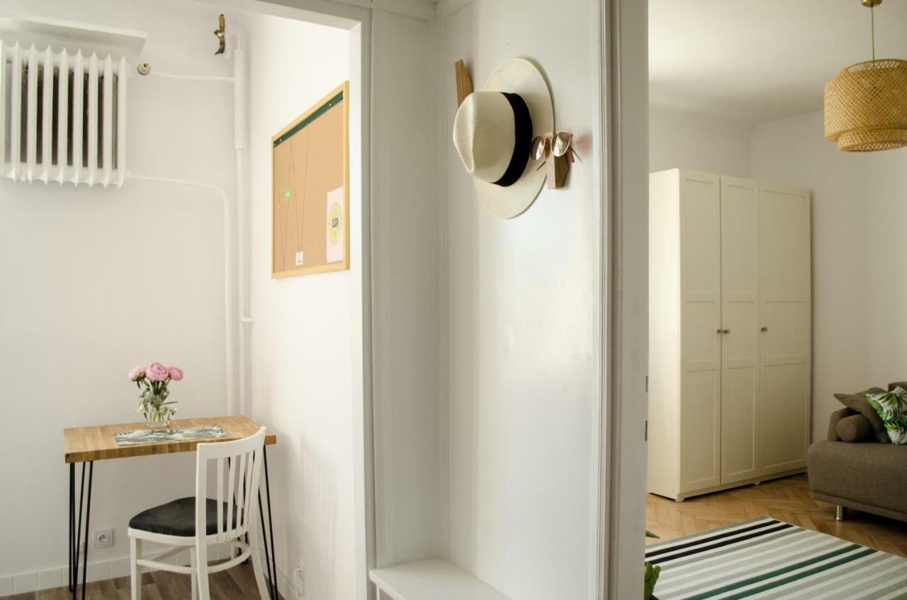 ורשה Slow Life Apartment Next To Metro Station מראה חיצוני תמונה